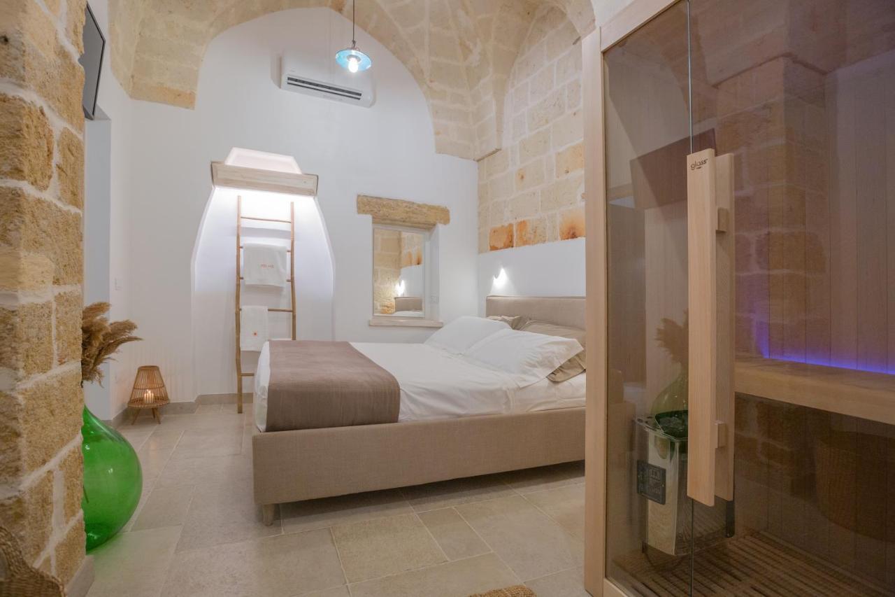 Filia Solis - Old Town Suites & Spa Бриндизи Экстерьер фото