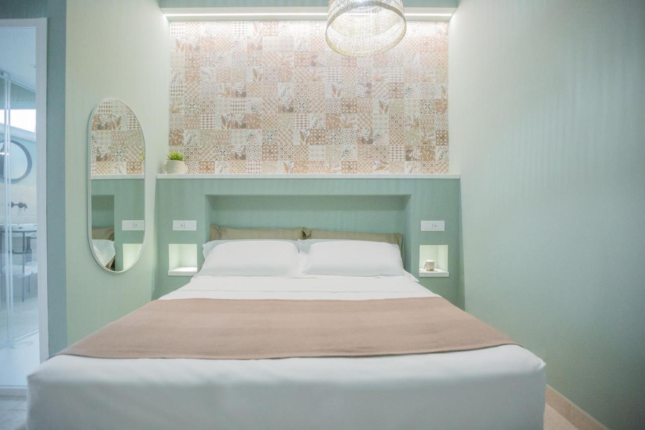 Filia Solis - Old Town Suites & Spa Бриндизи Экстерьер фото
