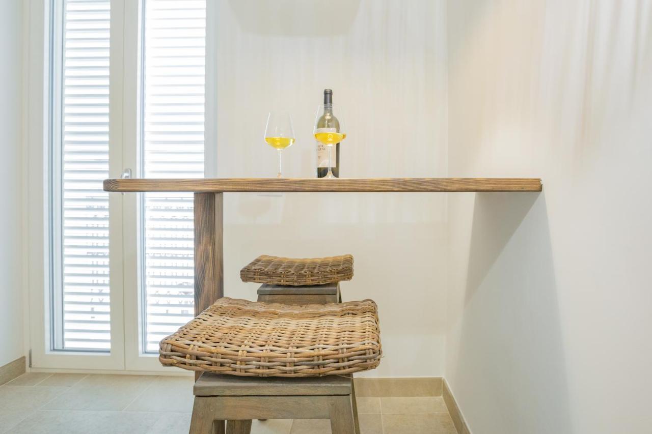 Filia Solis - Old Town Suites & Spa Бриндизи Экстерьер фото