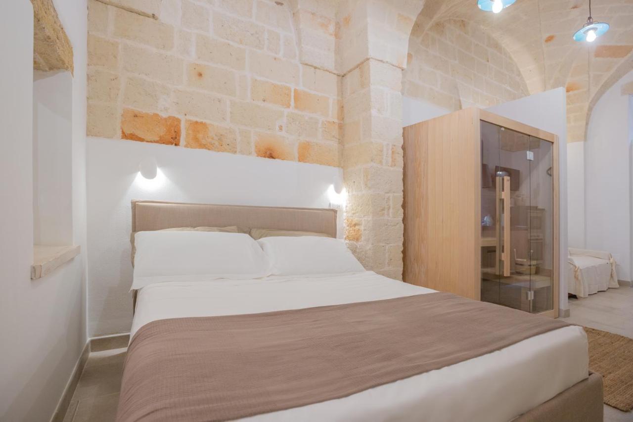 Filia Solis - Old Town Suites & Spa Бриндизи Экстерьер фото