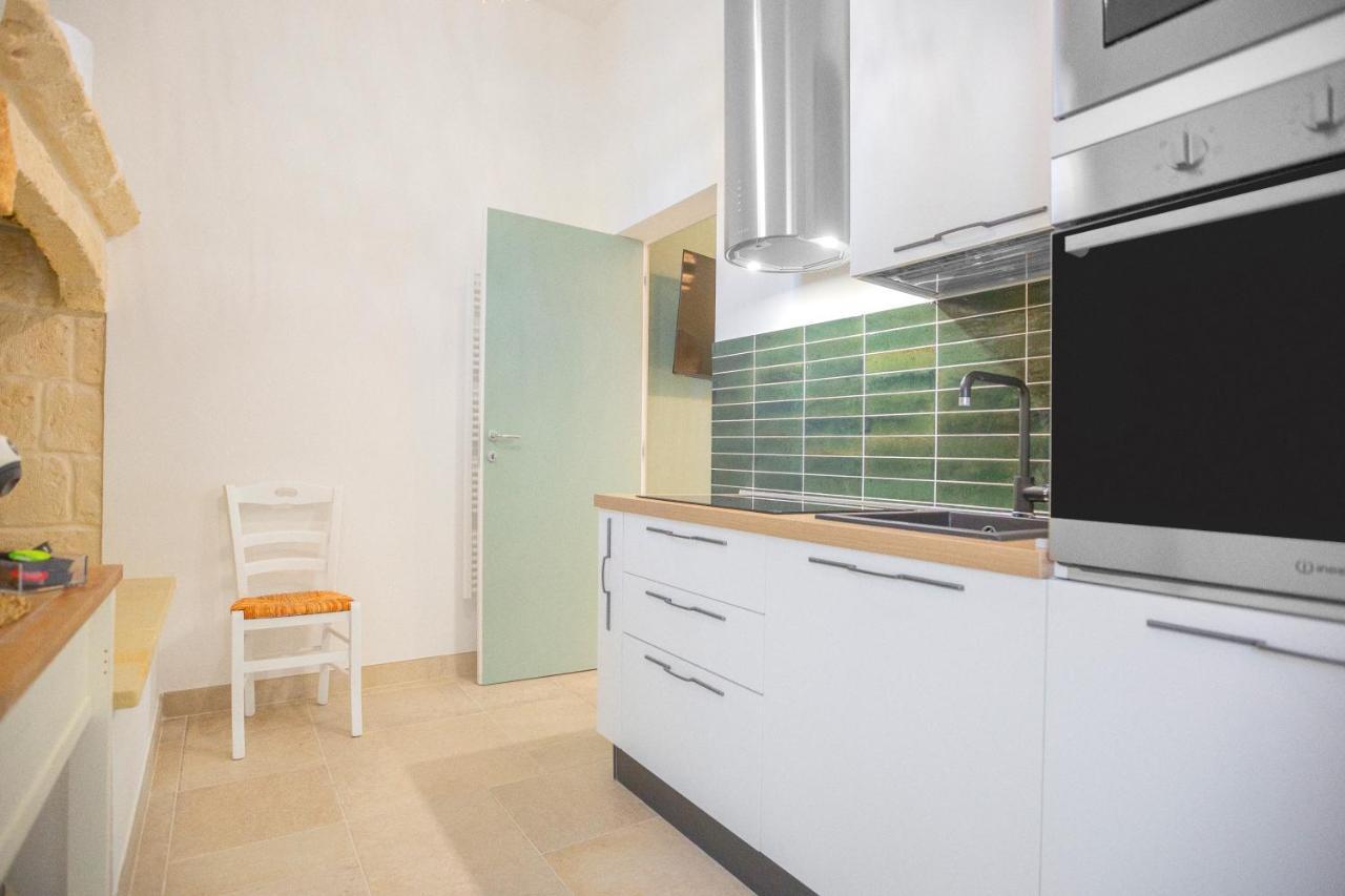 Filia Solis - Old Town Suites & Spa Бриндизи Экстерьер фото